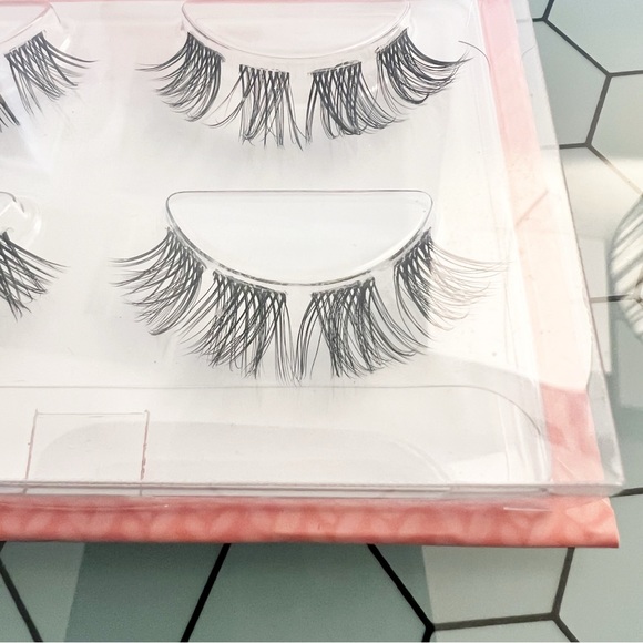 Flutterhabit the sweetheart set - Picture 7 of 9